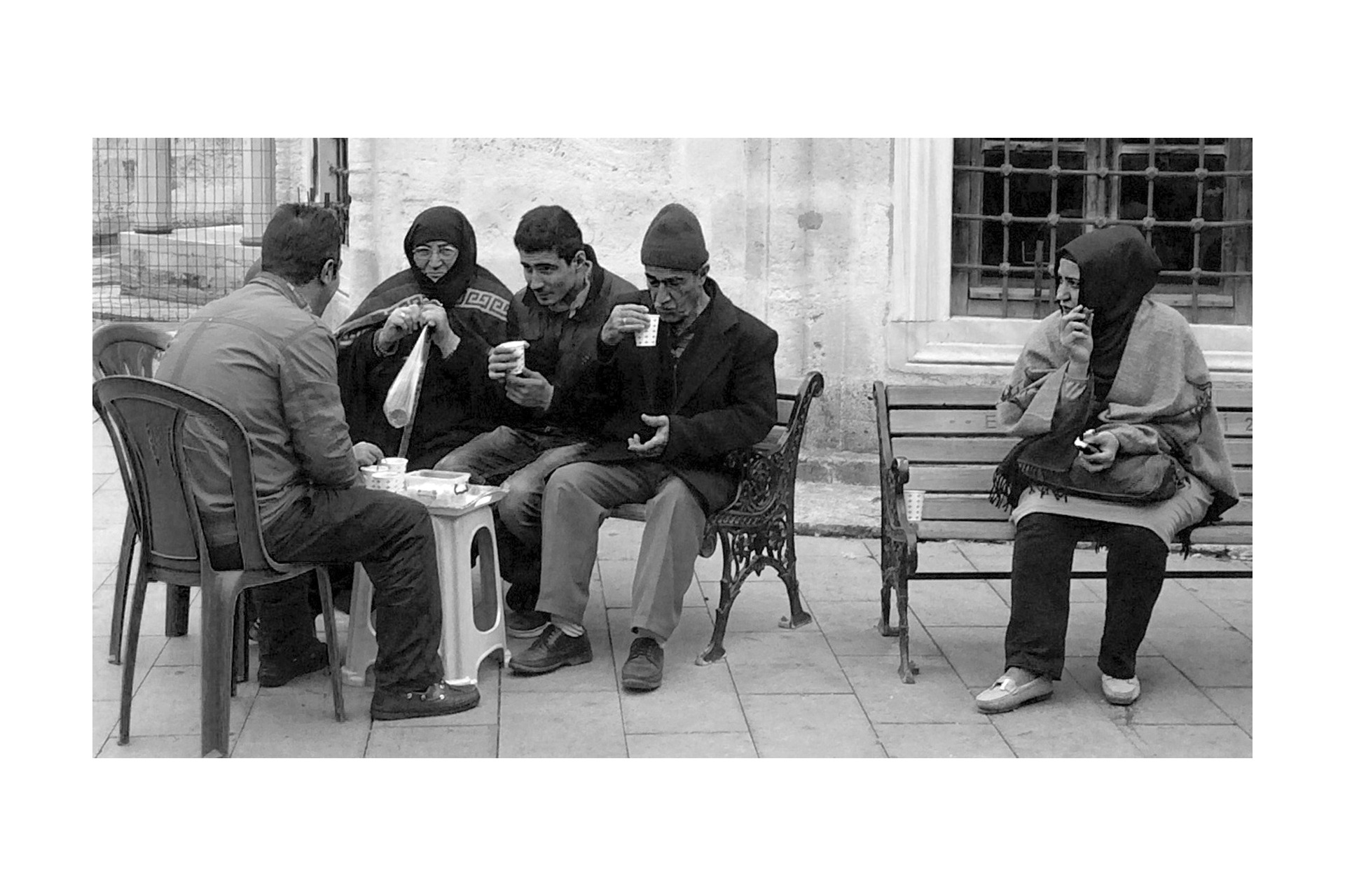 Serie.-.QUE PIENSAN,QUE LEEN, QUE MIRAN